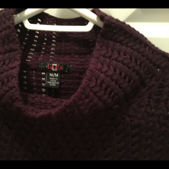 Slight cowl neck knit sweater - Picture 3 of 3